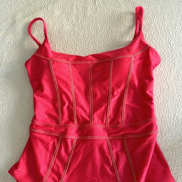 BECCA Makenna One Piece Swimsuit, CAYENE, size Small, $148.00 - Picture 4 of 10
